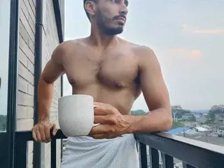 Streamate Live Sex Cam of Massimo_Torricellii