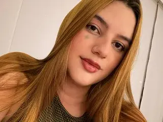 Streamate Live Porn of HaileiTimms