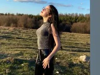 Streamate Live Porn of ADIYNE