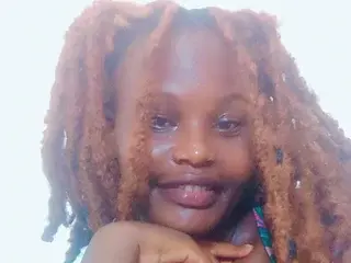 Streamate Best live sex cam show of Petite_me