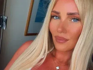 Streamate Adult Webcam of CandyKay25