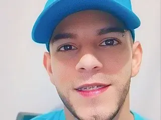 Streamate Watch Live Sex Cams of adamjoness
