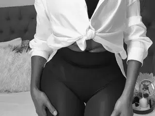 Streamate Best live sex cam show of Africanblackdoll99