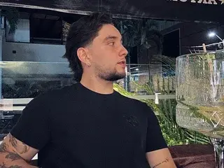 Streamate Live Sex of Chriis_bell18