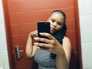 Streamate Nude Webcam of Sexybaddiexxx21