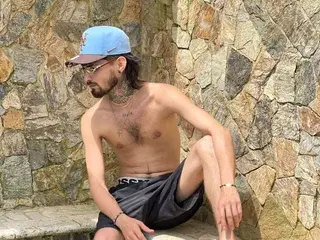 Streamate Nude Webcam of Roderick_Sex