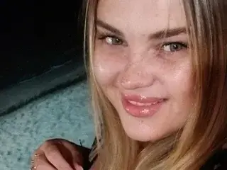 Streamate Sex Cam of Siren_Irenka