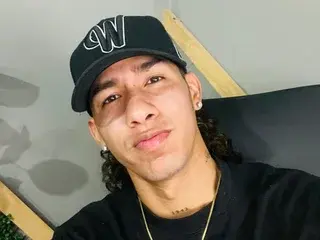 Streamate Adult Webcam of Damian_phill