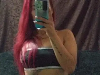 Streamate Best live sex cam show of ScarlethAura