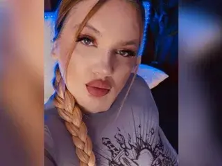 Streamate Best live sex cam show of MelanieBrownn