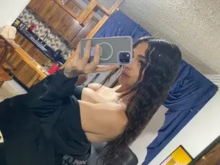Streamate Watch Live Sex Cams of ThaliJara