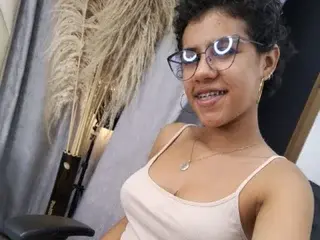 Streamate Adult Webcam of MiaPaytonnn