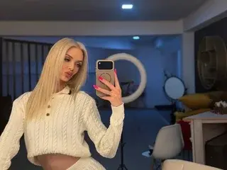 Streamate Private Sex Chat of SkinnyNatty
