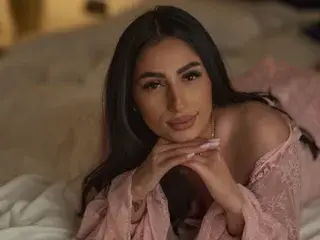 Streamate Live Sex Cam of AvaLyynn