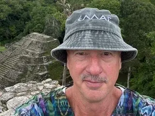 Streamate Free Live Porn of GuyGrey