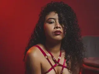 Streamate Live Porn of Tharaa24