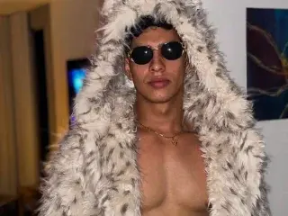 Streamate Free Porn Cam of Alan_pitt