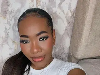 Streamate Live Sex of whitneyyfox