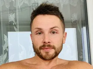Streamate Watch Live Sex Cams of MartinBrandon25