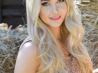 Streamate Sex Chat of MelanieSpaces