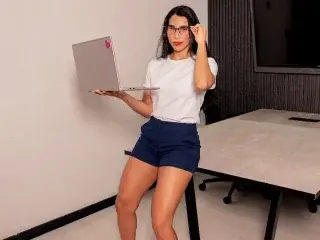 Streamate Watch Live Sex Cams of Scarlet_Dollxxx