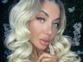 Streamate Adult Webcams of EllsaSin