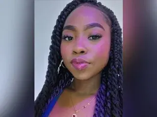 Streamate Sex Cam of NaomiiQueenn