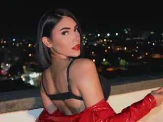 Streamate Nude Webcam of AriaMatheuss