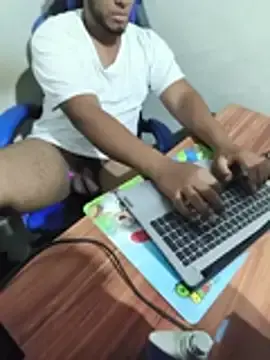 Stripchat Live Sex of Drakecamsex27