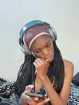 Stripchat Live Sex Cam of PetiteBarbie_05