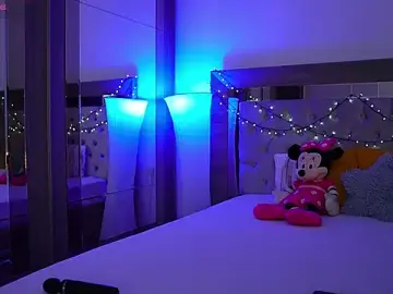 Stripchat Free Porn Cam of XandraBae
