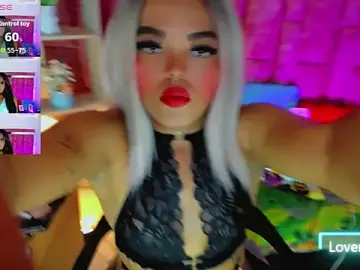 Stripchat Nude Webcam of KayleighDreams_