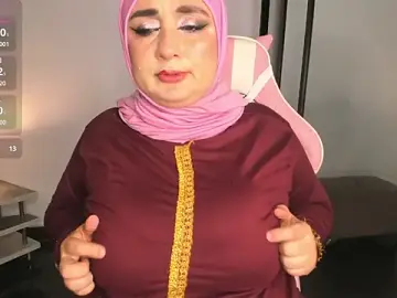 Stripchat Live Sex of HijabiMilff