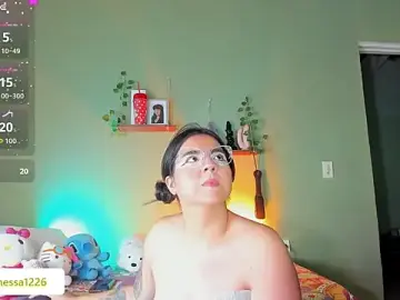 Stripchat Watch Live Sex Cams of Maddy_rosse12