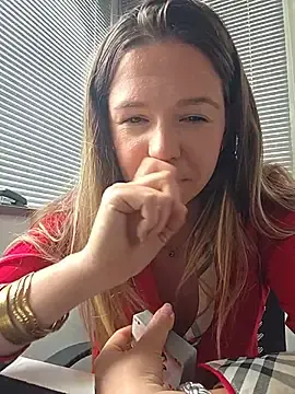 Stripchat Sex Cam of lucie_mehott