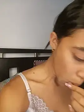 Stripchat Sex Cam of Zoe_Sweett18