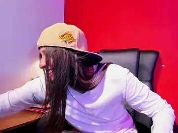 Stripchat Sex Cam of victoria_zaenzz