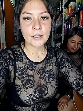 Stripchat Sex Cam of Isa_bella95