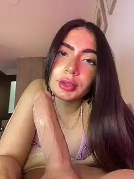 Stripchat Live Sex Cam of Mia_222