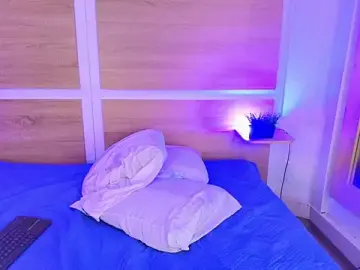Stripchat Best live sex cam show of Your_big_ebony_goddness