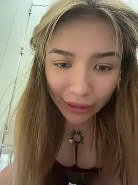 Stripchat Live Sex of FlashTitsRoyal