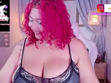 Stripchat Best live sex cam show of irisfeitan