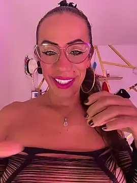 Stripchat Private Sex Chat of YOURSDEBORA