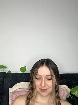 Stripchat Live Porn of Sarisloves