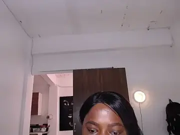Stripchat Live Sex of yselahot