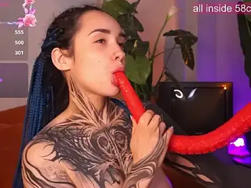 Stripchat Free Porn Cam of EvaCanton