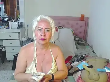 Stripchat Live Sex Cam of lucy_belle_bm
