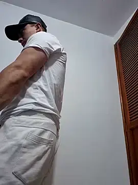Stripchat Free Live Porn of TouchDaddy4