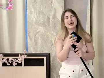 Stripchat Sex Cam of softiekitty