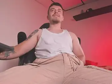 Stripchat Free Porn Cam of james_connor2